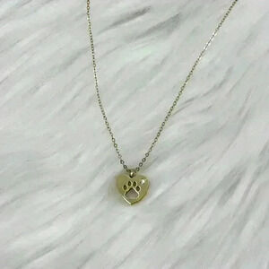 Heart Paw Print Pendant Necklace in yellow Gold